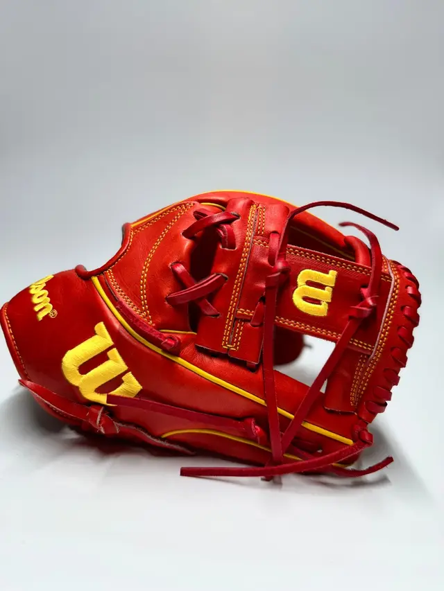 SidelineSwap