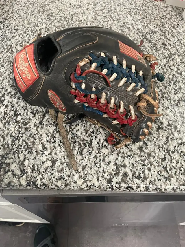 SidelineSwap