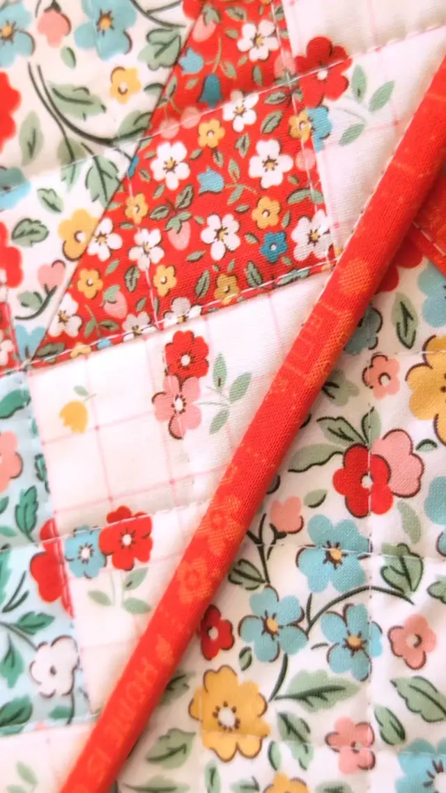 Arabesque Scissors
