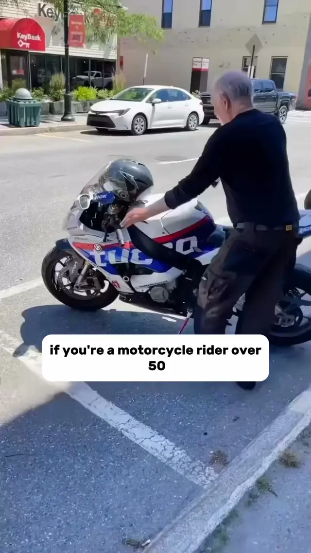 Moto Pods